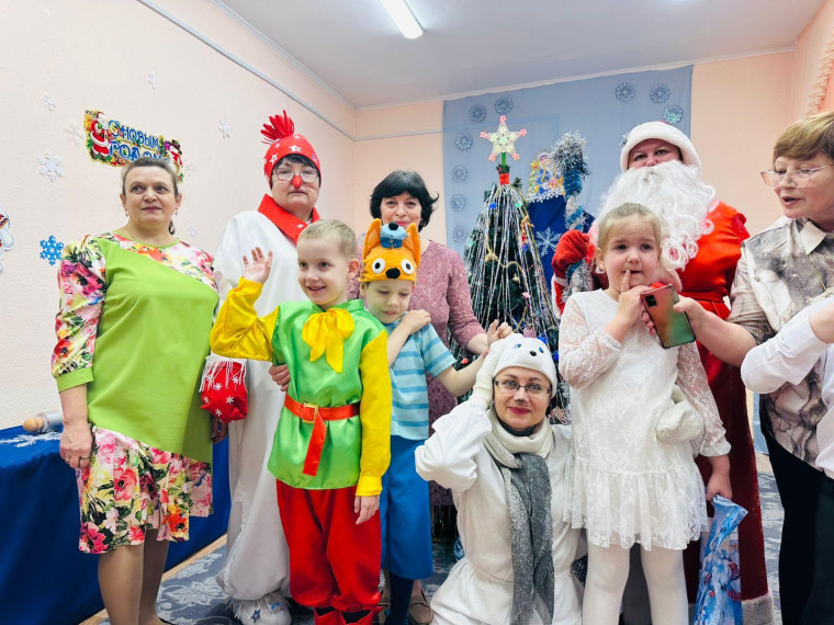 Новогодний утренник..