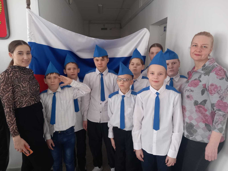 Конкурс "Смотр строя песни 5-9 классы"..